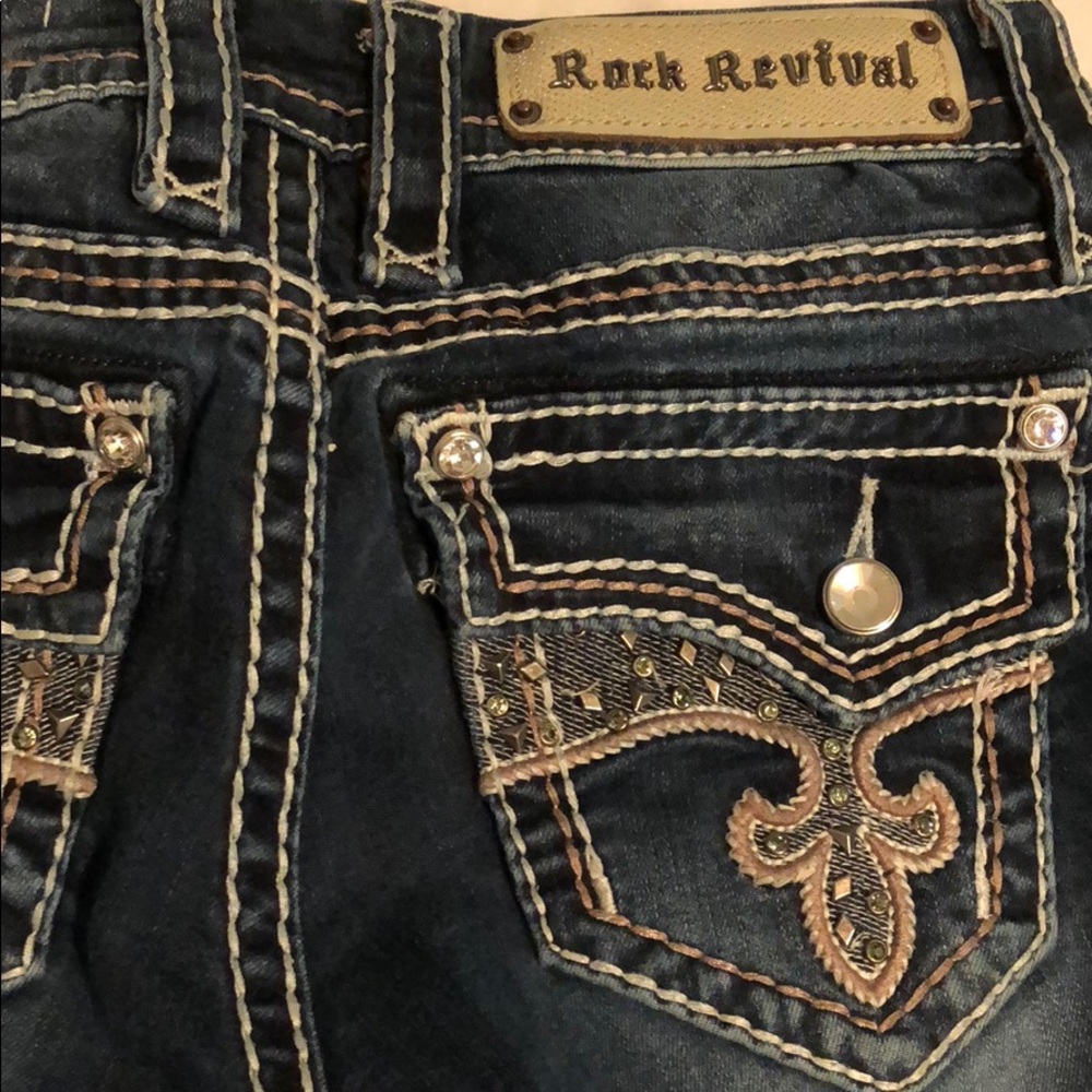 Rock Revival Capri